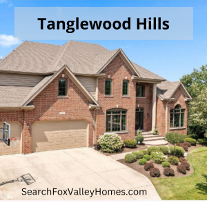 Large Homes line the streets of Tanglewood Hills in Batavia, IL